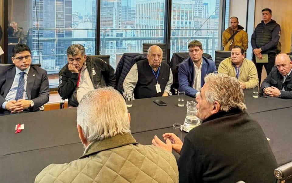 El SOMU Firma Acuerdo Salarial y Levanta Cese de Actividades