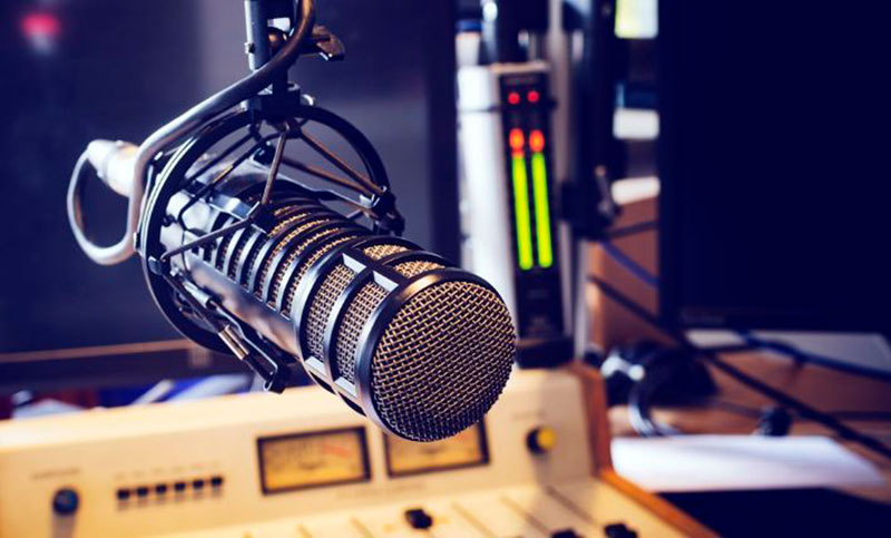 Ante la falta de acuerdo paritario  radios privadas comenzaron un paro de 24 hs