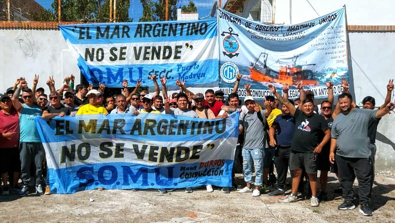 Las delegaciones y seccionales del SOMU de todo el país marcharon en contra la ley de Cabotaje 