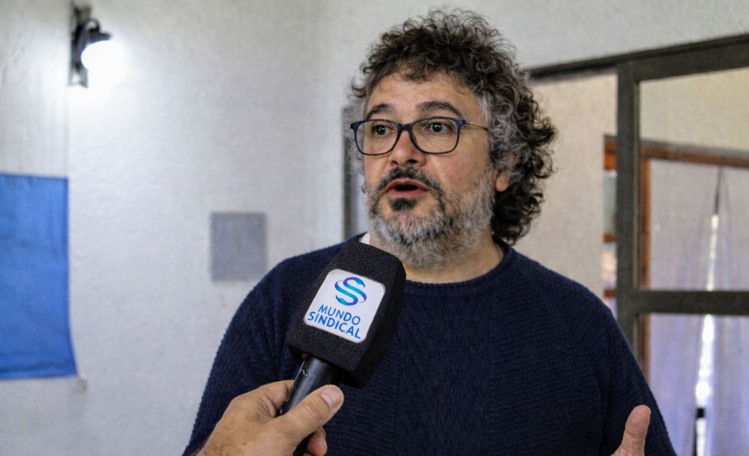 Yofra al Gobierno y a los gobernadores: “Si votan contra los trabajadores, se la vamos a hacer pagar”