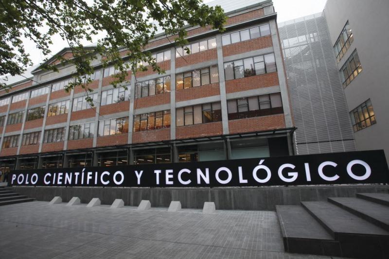 Marcha al Polo Científico: Reclaman la continuidad de las becas del Conicet