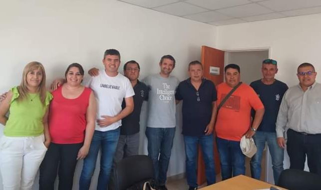 Reunión entre el Sindicato de Obreros Marítimos Unidos y el Gobierno Provincial por la regulación de la actividad pesquera en Santa Cruz