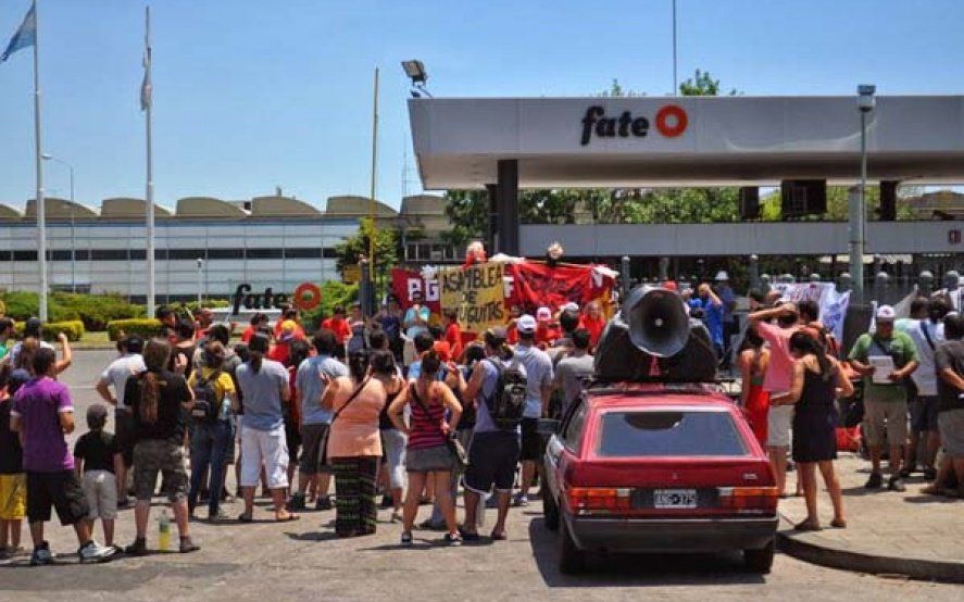 El modelo de Milei arrasa la industria: FATE cierra y deja 920 familias en la calle