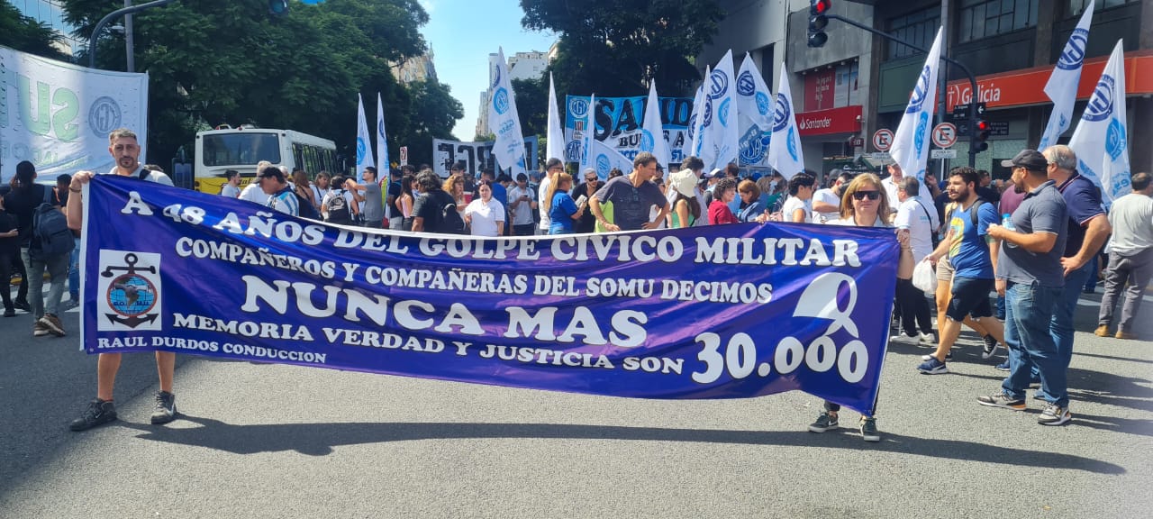 SOMU, bajo la conducción de Raúl Durdos, participa en la marcha por el 