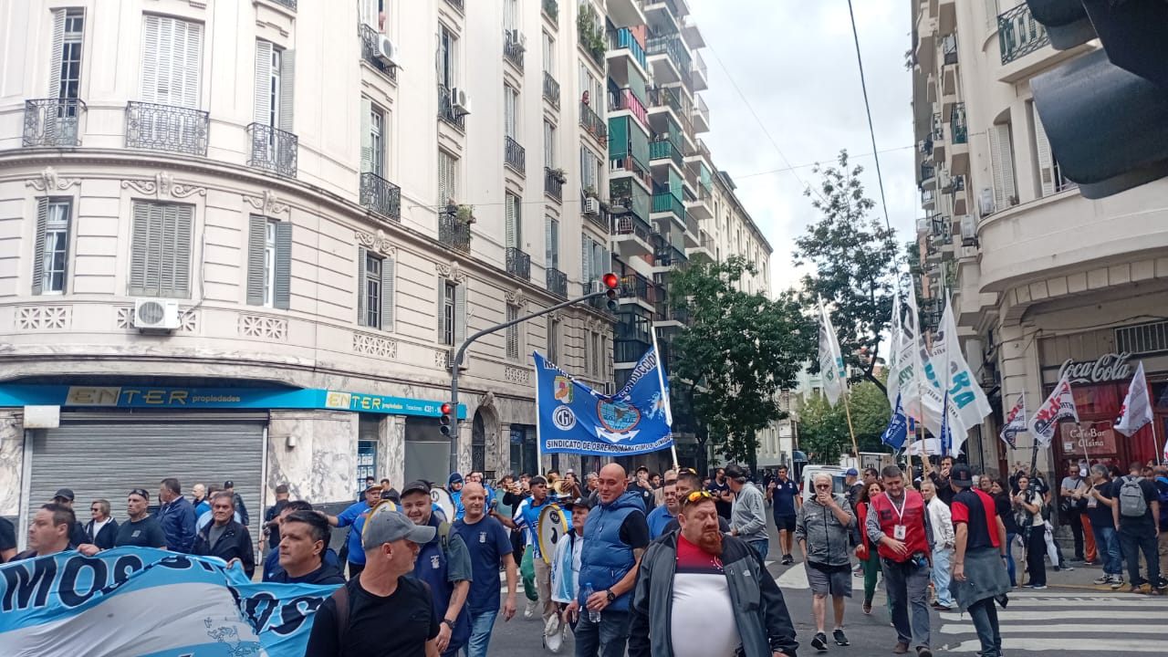 El SOMU Marcha al Congreso en Defensa de los Jubilados ante la Represión Policial.