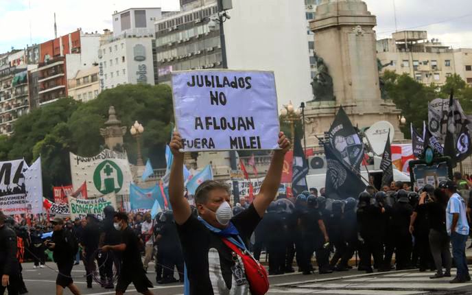 Megaoperativo de seguridad en la Ciudad para la marcha de jubilados