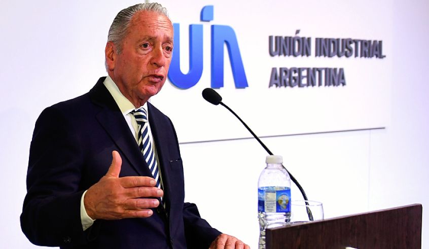 la UIA expresa seria preocupación por caída de actividad industrial y impacto en pymes**