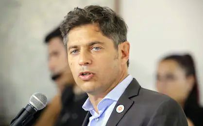 El entorno de  Kicillof molesto por la jugada del massismo y la  Cámpora  en Diputados