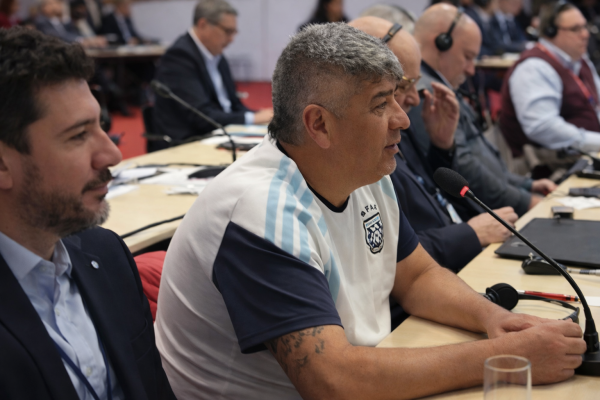 Pablo Moyano llev&oacute; la protesta al mundo: desde Berl&iacute;n denunci&oacute; a Milei y llam&oacute; a una masiva movilizaci&oacute;n el 30 de abril