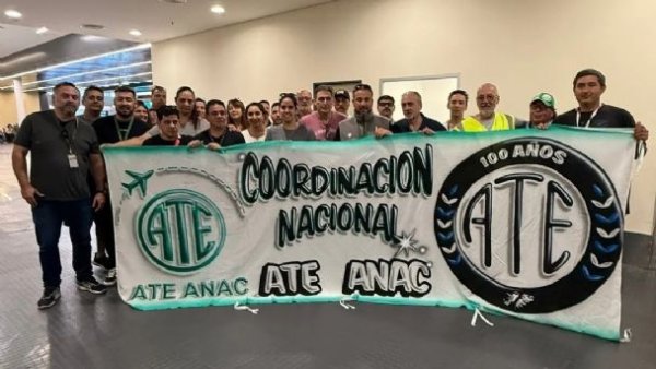 Paro  Nacional de  ATE: Protestas en   Aeropuertos y Precionan por la apertura de Paritarias.