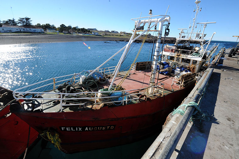 SOMU Tensión en el Mar: Paro de la Flota Congeladora Tras Fracaso en las Paritarias
