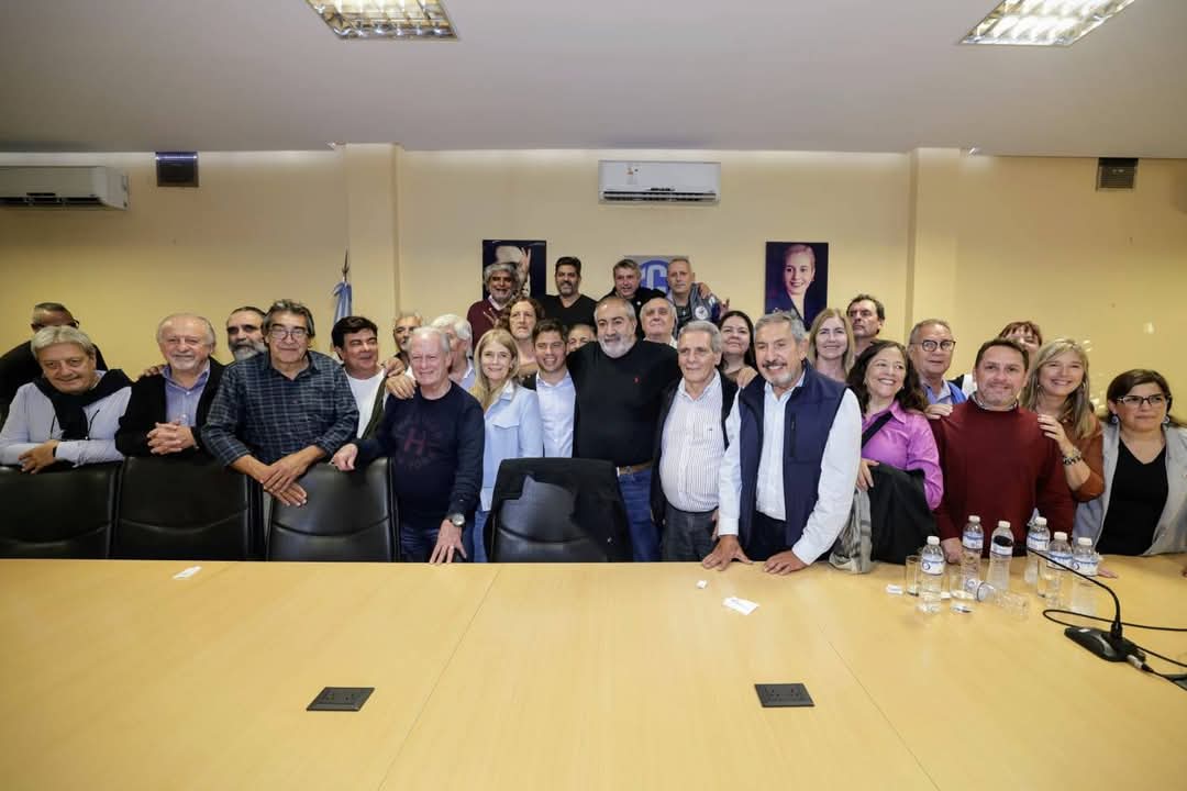 Kicillof se Reunió con la Central Obrera tras la Marcha del Día del Trabajador