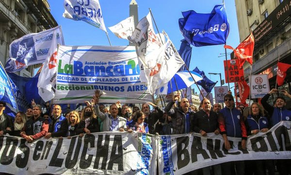 La Bancaria profundiza el conflicto y convoca a un nuevo paro nacional contra el ajuste en el BCRA y el Banco Hipotecario