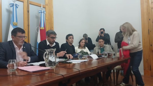 AGMER denuncio en el Senado que la reforma de  Frigerio recortas jubilaciones y derechos.