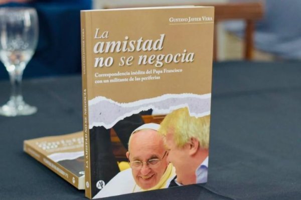 Gustavo Vera llevar&aacute; a Punilla el libro que revela 17 a&ntilde;os de amistad y compromiso social junto al papa Francisco