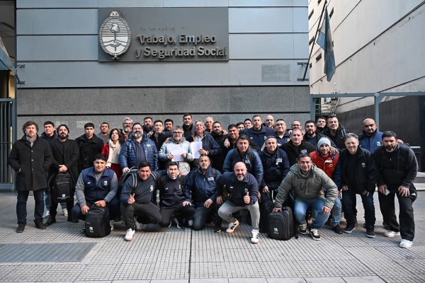 Aceiteros le torcieron el brazo al ajuste de Milei: el salario inicial superar&aacute; los $2,7 millones tras una dura pelea gremial