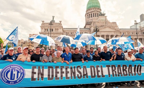 La Justicia vuelve a blindar la reforma laboral de Milei y golpea a la CGT: siguen vigentes 81 art&iacute;culos cuestionados