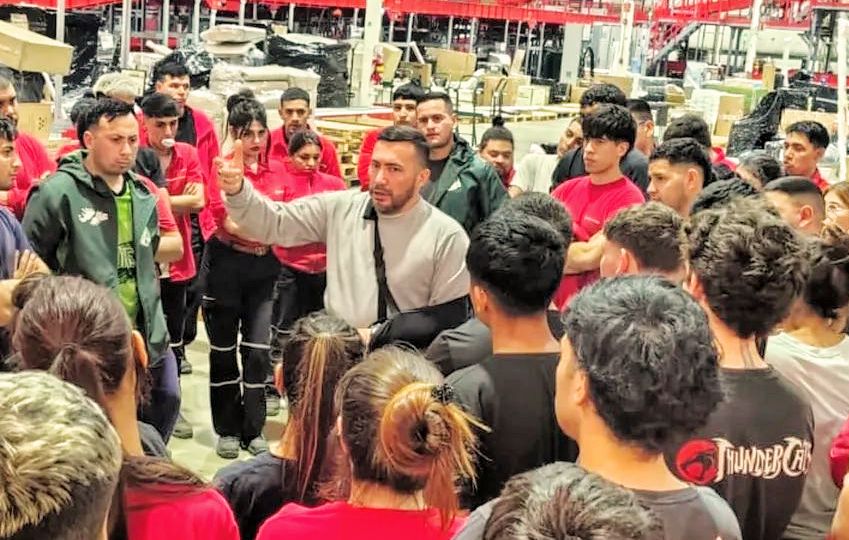 Minio encabezó asambleas en Andreani Pacheco y llamó a la unidad sindical