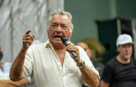 Preocupación en el sindicalismo: Luis Barrionuevo, líder de gastronómicos, internado de urgencia en terapia intensiva.