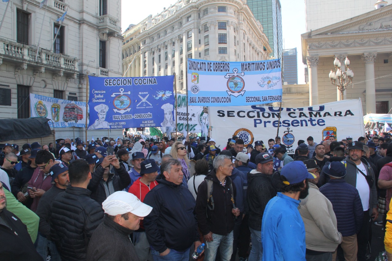 El SOMU exige a la CGT Defender los Derechos Laborales en la Negociación con el Gobierno.