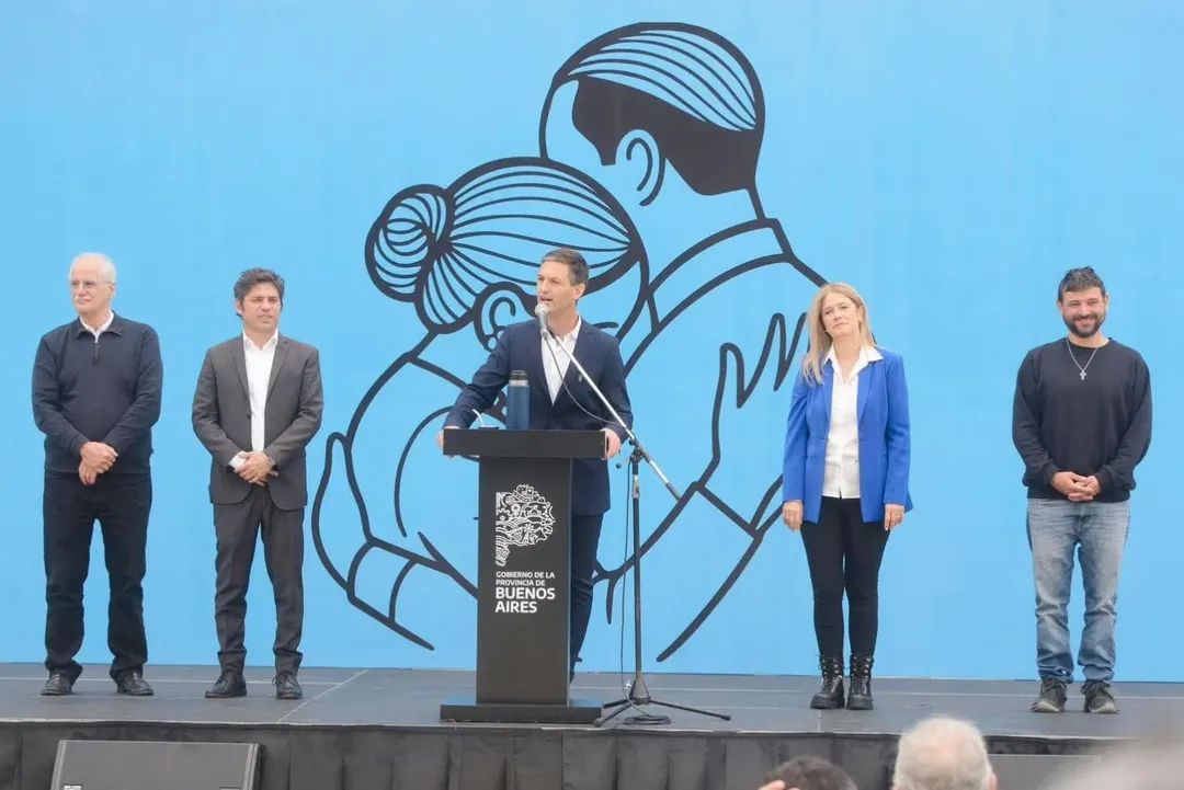 Kicillof encabezó el acto del Día de la Lealtad y apuntó contra Milei: “No hay patria sin Estado ni justicia sin igualdad”