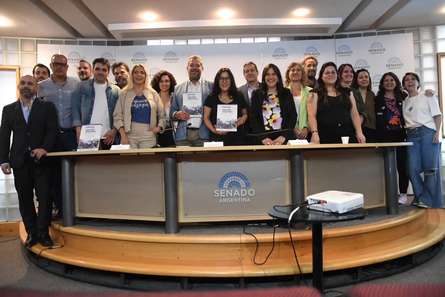 Milei profundiza el cerco contra la prensa: las agresiones a periodistas se dispararon un 66%